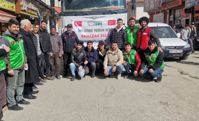 Ağrı İHH, 17’nci iyilik tırını gönderdi!