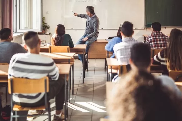 MEB, 12. sınıf öğrencileri için devamsızlık kararını açıkladı!