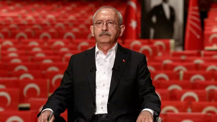 CHP Lideri, danışmanlarını görevden aldı!