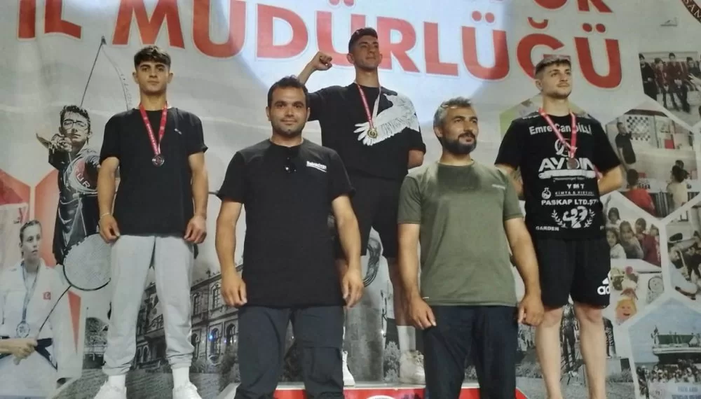 Ağrılı Sporcular madalyaları topladı!