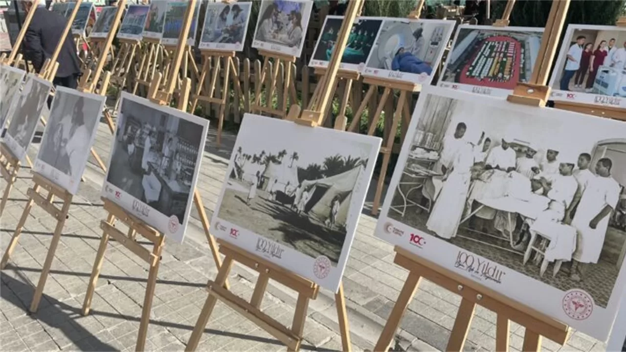 Ağrı’da Cumhuriyetin 100. Yılı Fotoğraf Sergisi yapıldı