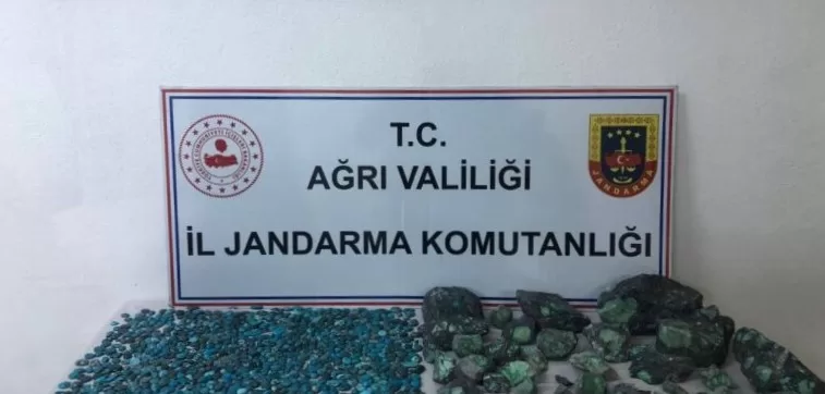 Ağrı’da firuze taşı ele geçirildi!