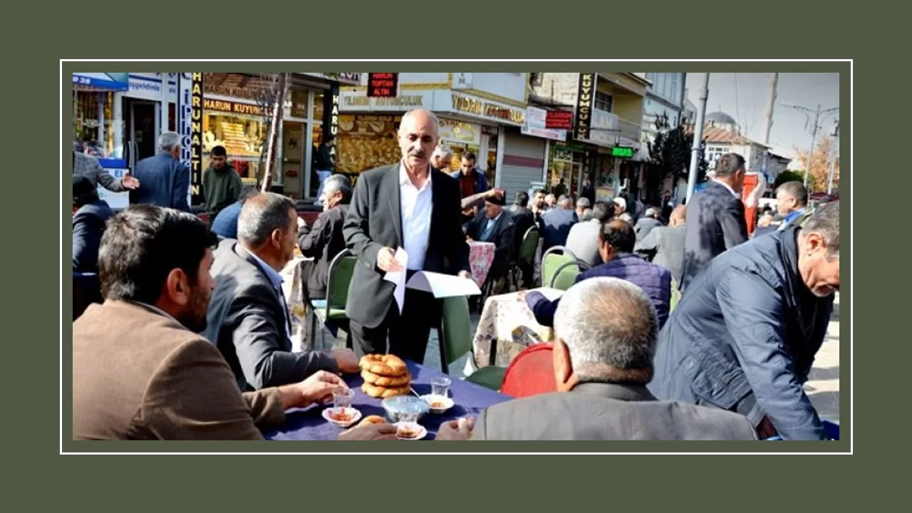 Patnos Belediyesi Başkanı Savcı, vatandaşlara ikramlarda bulundu!