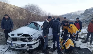 Ağrı’daki kazada 3 kişi yaralandı!