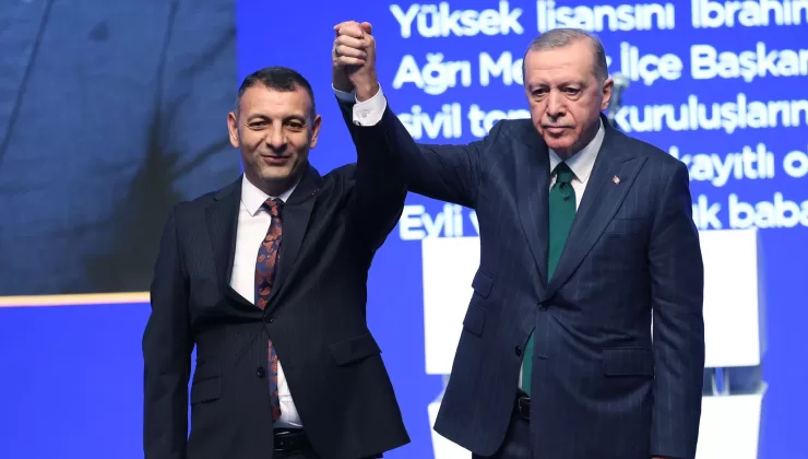 AK Parti Ağrı Belediye Başkanı Adayı M. Salih Aydın oldu