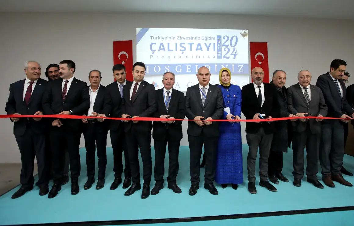 AİÇÜ’de Eğitim Çalıştayı yapıldı!