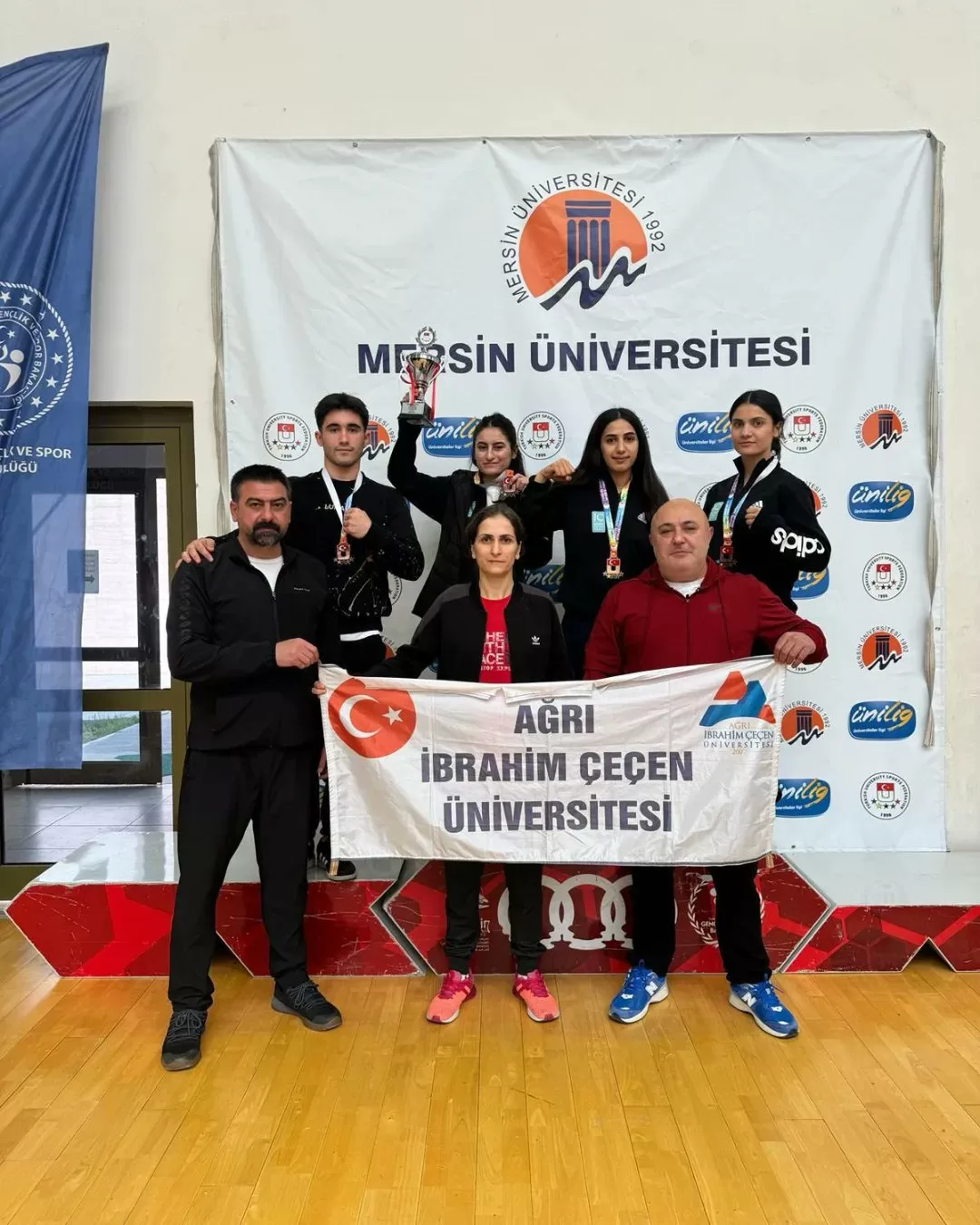 AİÇÜ öğrencileri başarıya doymuyor!