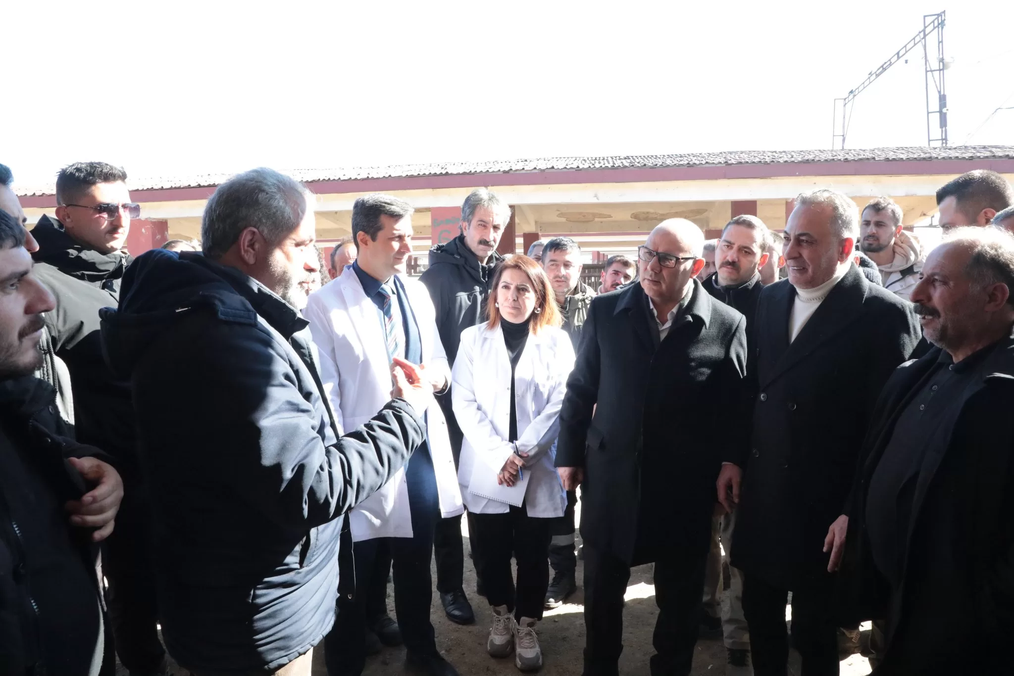 Ağrı Valisi Koç, Canlı Hayvan Borsası’nda