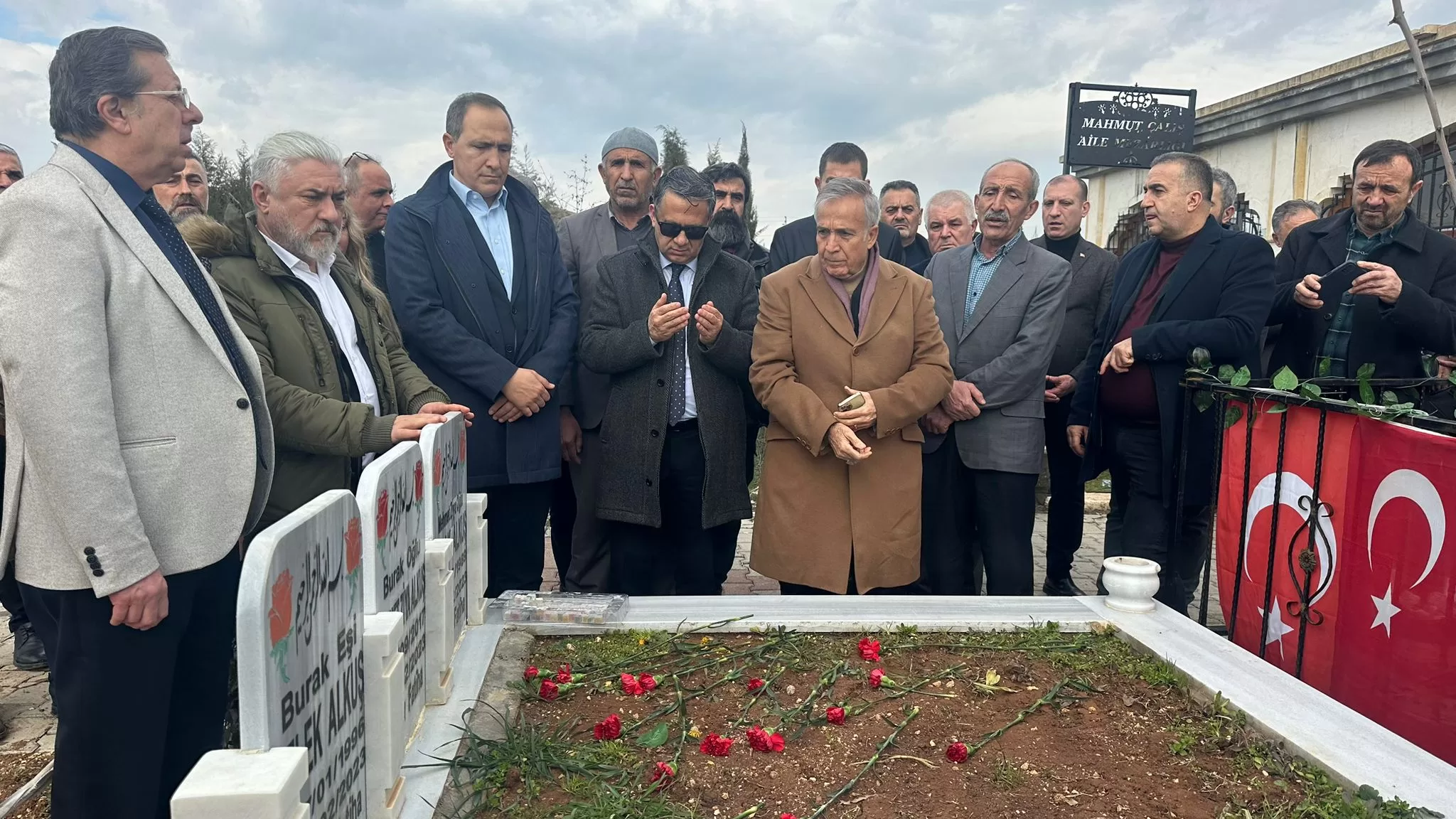 KGK, deprem bölgesini ziyaret etti