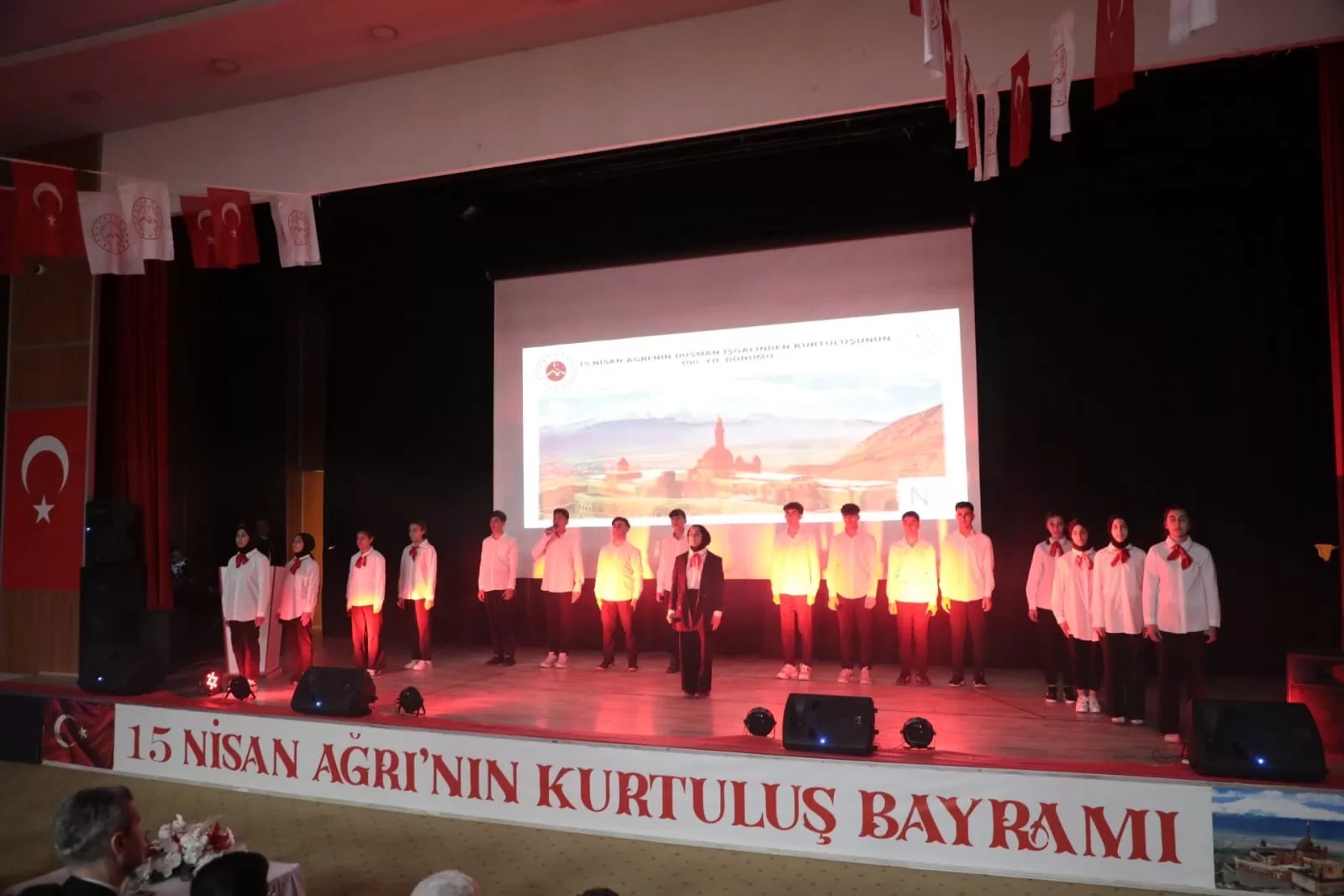 Ağrı’nın düşman işgalinden kurtuluşu coşkuyla kutlandı!