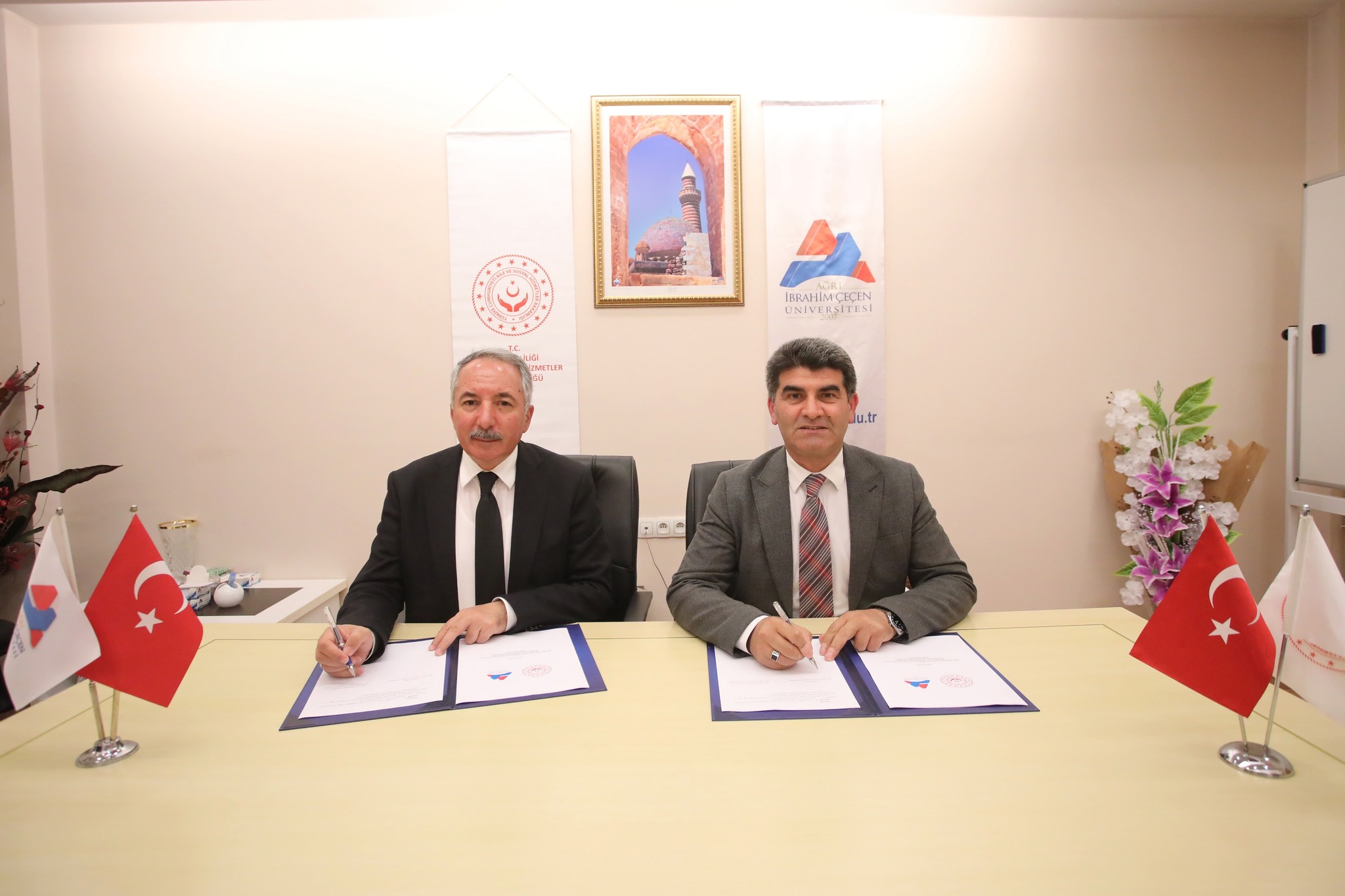 AİÇÜ ve Ağrı Aile ve Sosyal Hizmetler İl Müdürlüğü Arasında Protokol İmzalandı