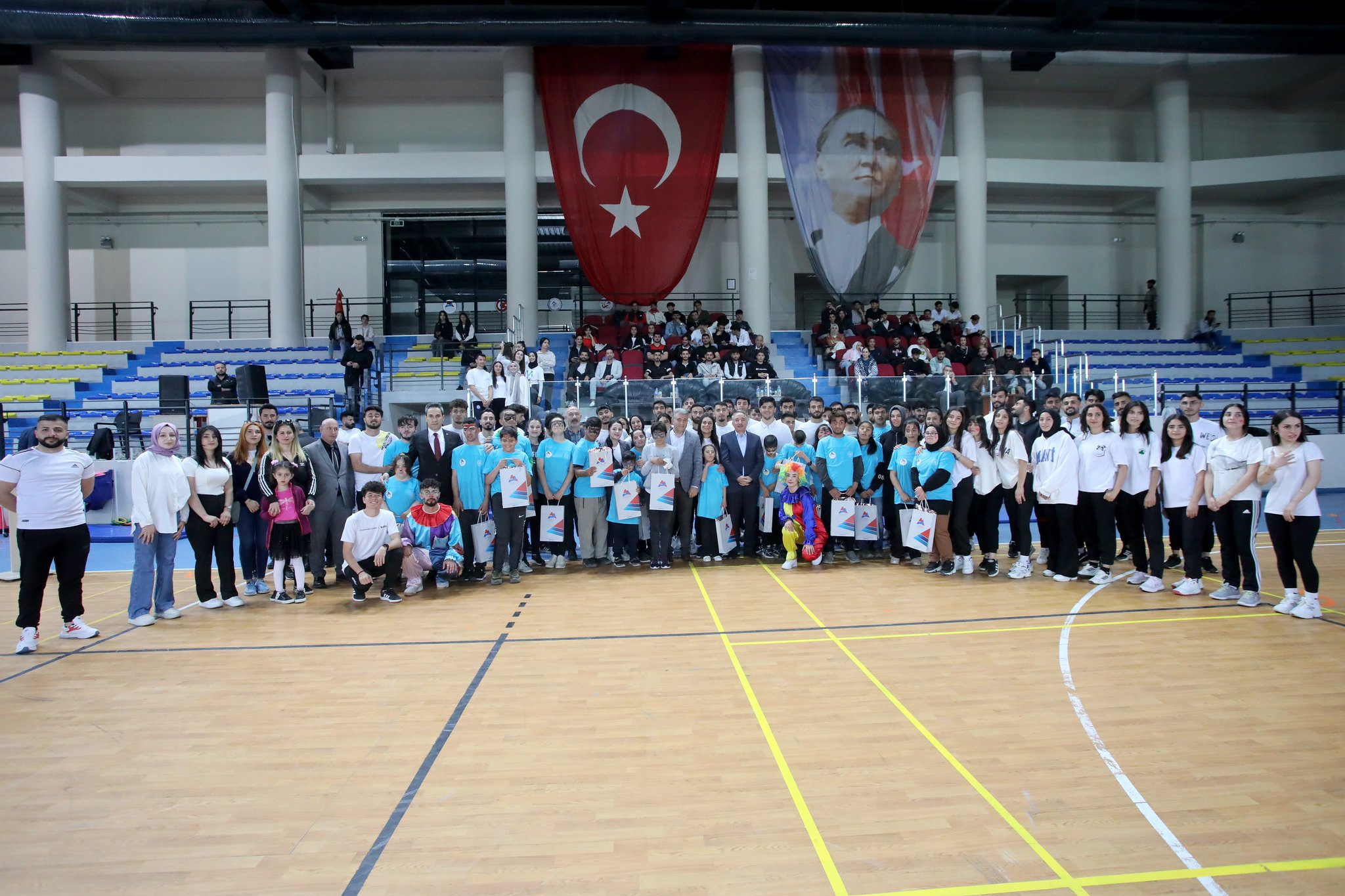 AİÇÜ’de ‘Engelliler Haftası Şenlikleri’ düzenlendi