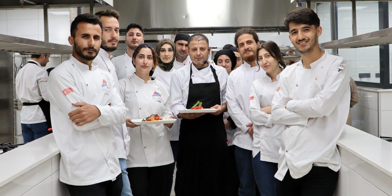 AİÇÜ öğrencileri, Kıdemli Şef Ekinci’den eğitim aldı