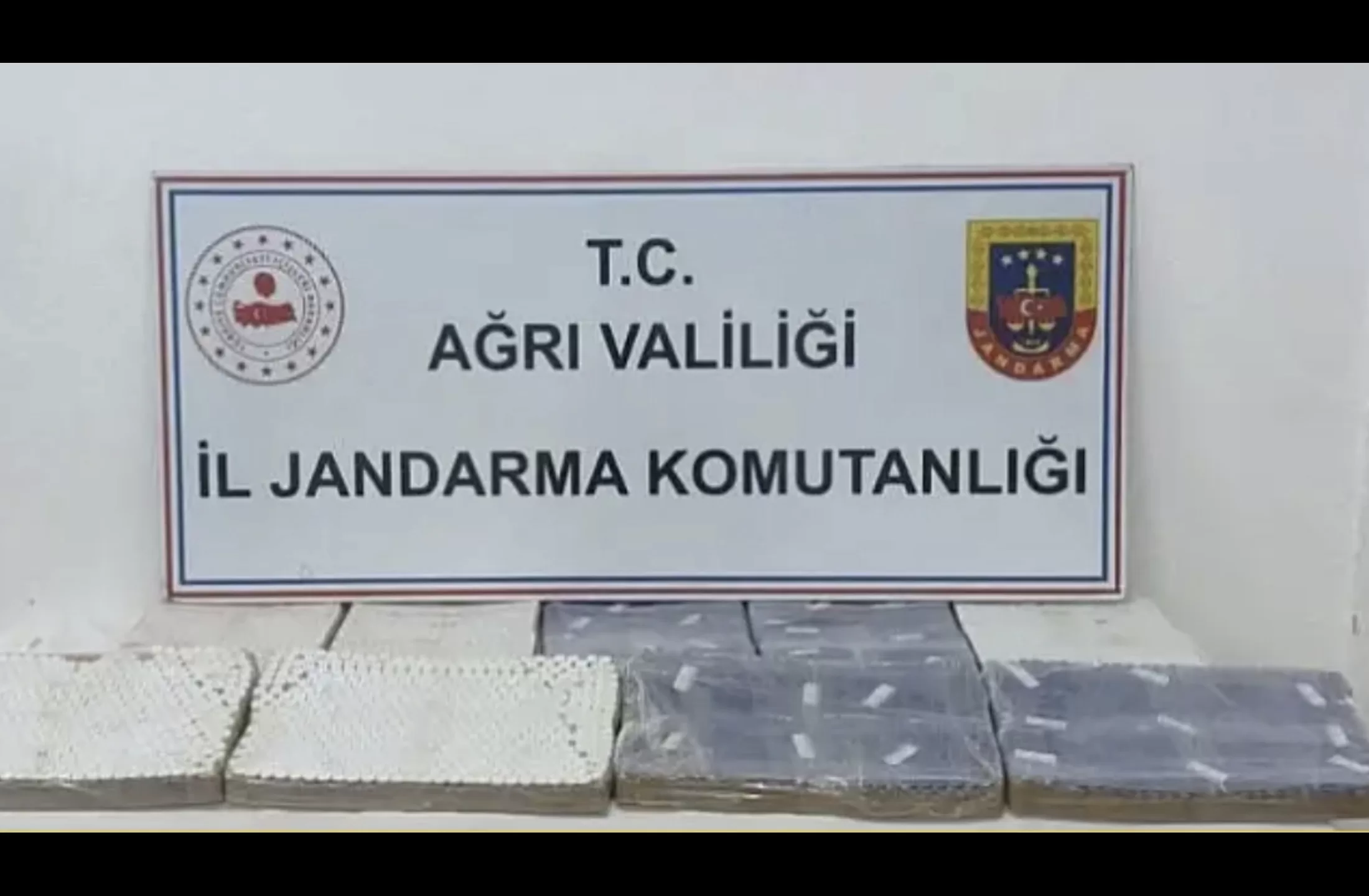 Ağrı’da14 milyonluk botoks ve vücut geliştirme ilacı ele geçirildi!