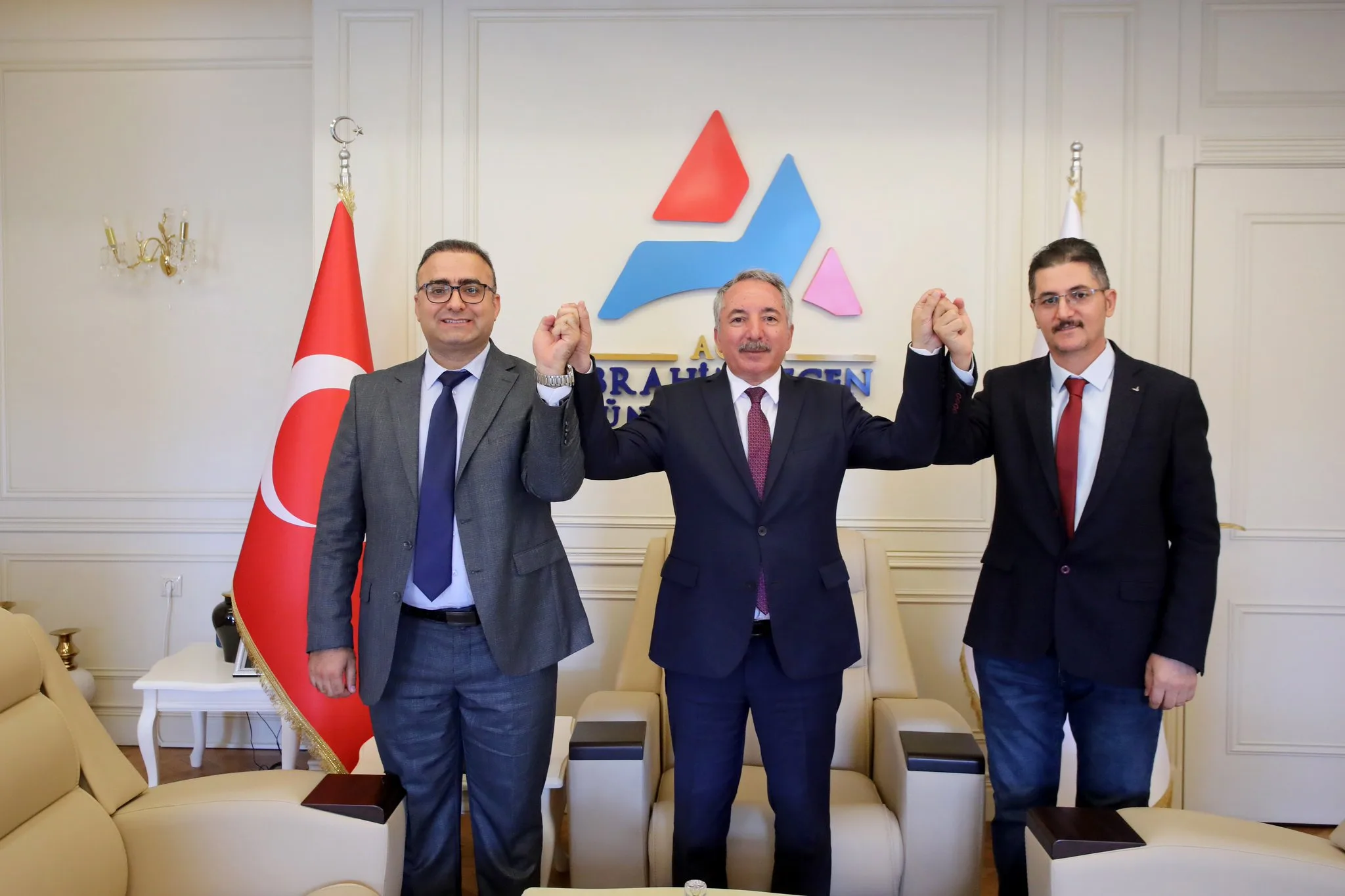 AİÇÜ Akademisyenleri ‘Dünyanın En Etkili Bilim İnsanları’ arasında yer aldı