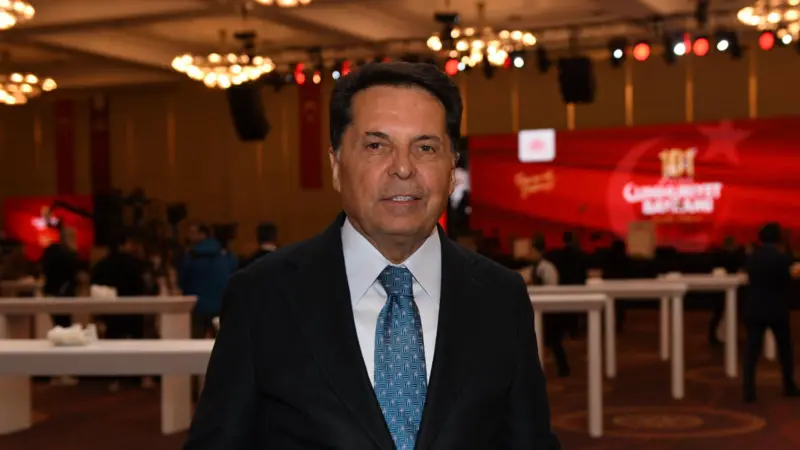Esenyurt Belediye Başkanı Ahmet Özer, gözaltına alındı