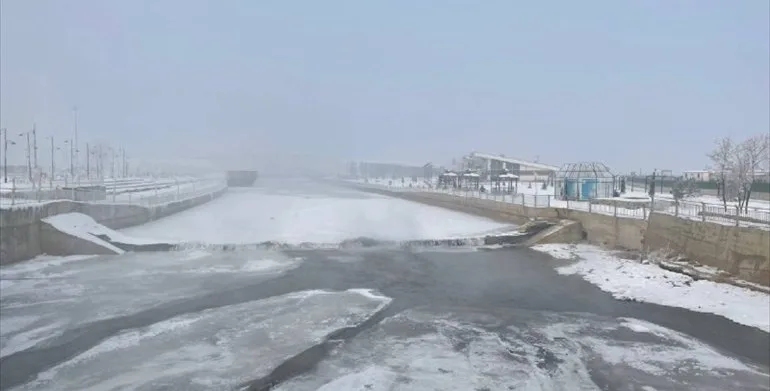 Ağrı’da hava sıcaklığı sıfırın altında!