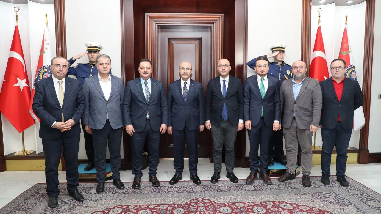 TİMBİR’den Basın Trafik Kartı girişimi