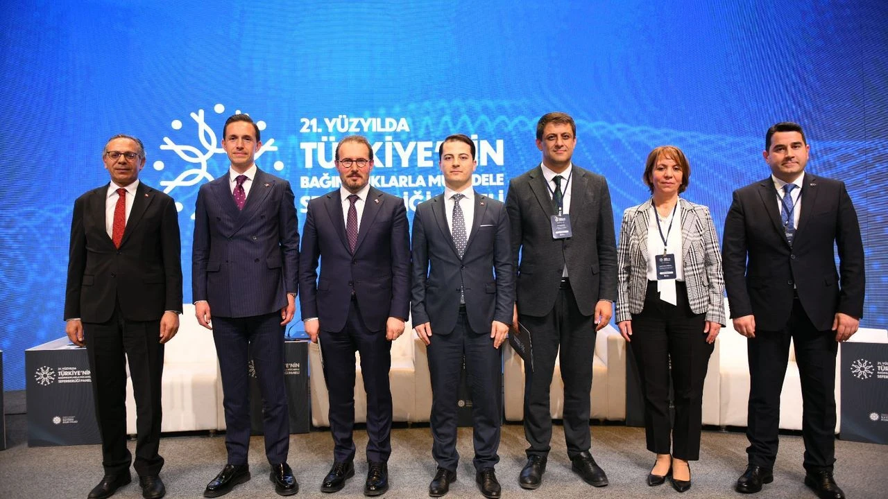 21. Yüzyılda Türkiye’nin Bağımlılıklarla Mücadele Seferberliği Paneli