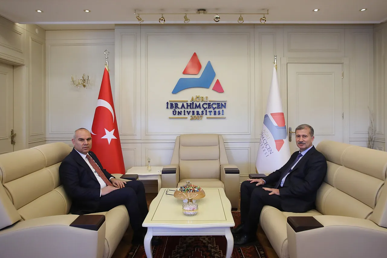 Ağrı Valisi Koç’tan Prof. Dr. Gülçin’e ziyaret