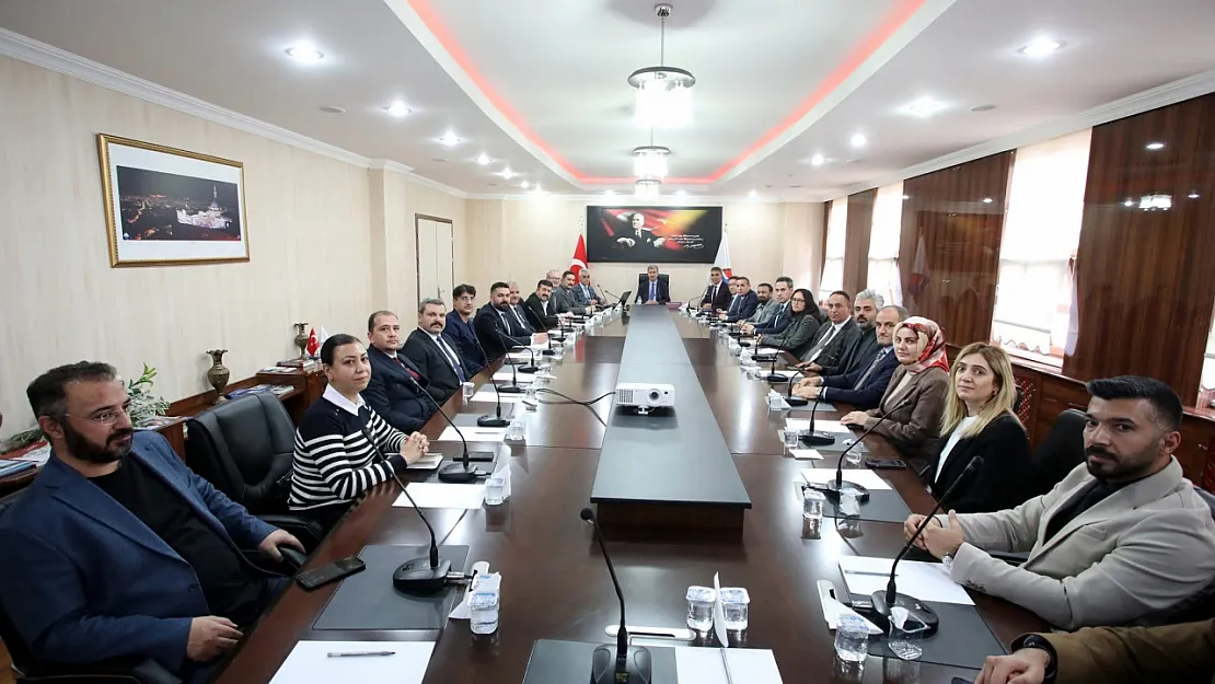 AİÇÜ Rektörü Prof. Dr. Gülçin ilk senato toplantısına katıldı